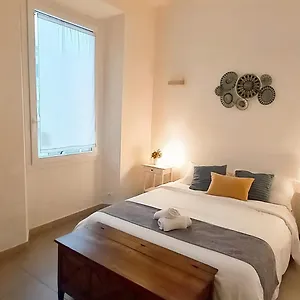 Apartamento Charming & Spacious Florentine Just Two Mins From Tram Stop, Florencia